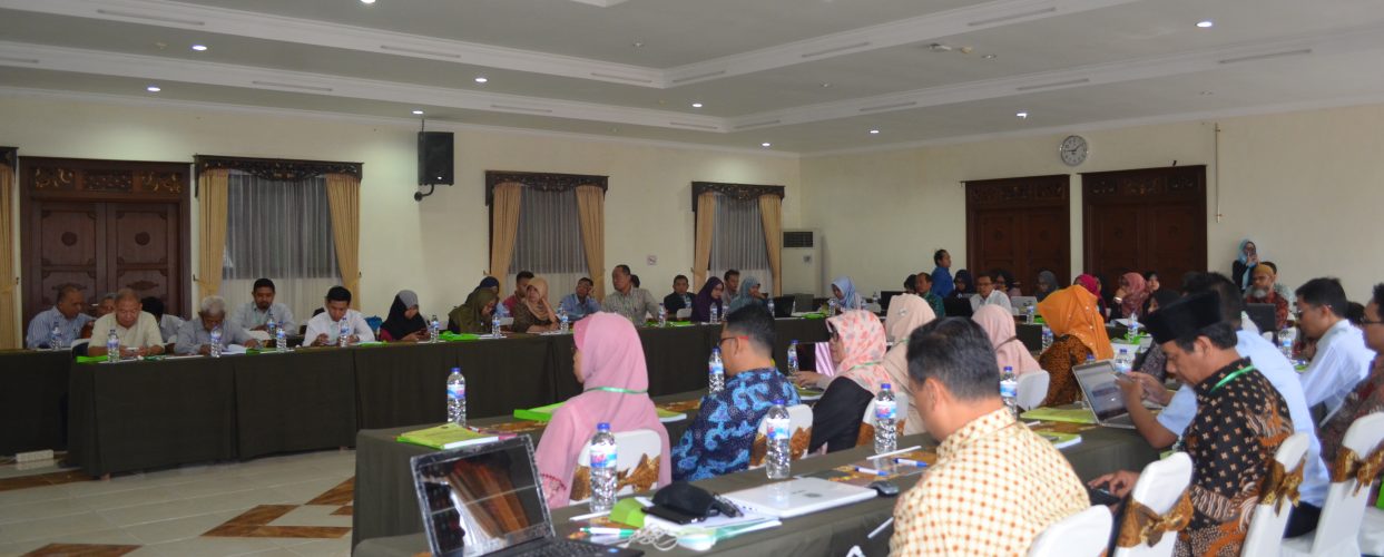 Mengirimkan Anggota untuk mengikuti Pelatihan Sistem Jaminan Halal 2018 angkatan 3, di Kemenag Jakarta